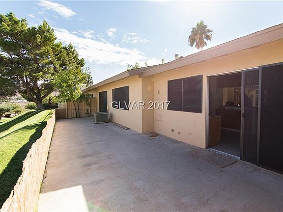 4th image of 521 Greenbriar Pl #0