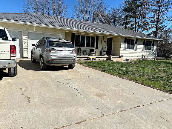 2nd image of 109 Green Acres