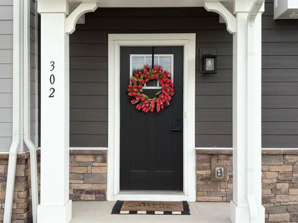 302 Lydia St