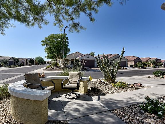 4th image of 26598 W Irma Ln
