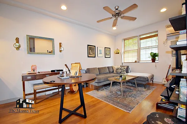 Rented by Bold New York | media 23