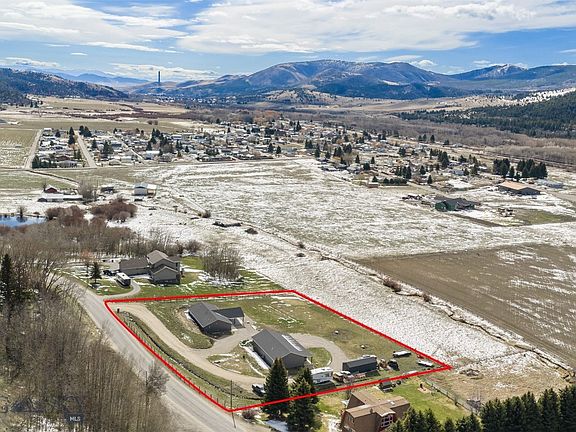4th image of 3015 N Cable Rd