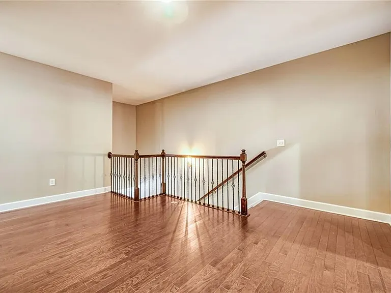2464 Norwood Dr SE — Photo 14