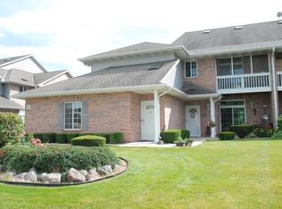 522 Westfield Way, Pewaukee, WI 53072