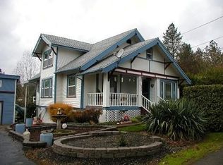 621 N Willamette St, Sutherlin, OR 97479