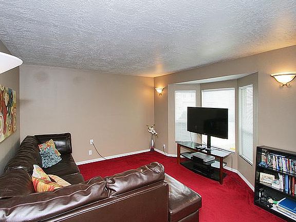 4th image of 3709 S Lancashire Cir