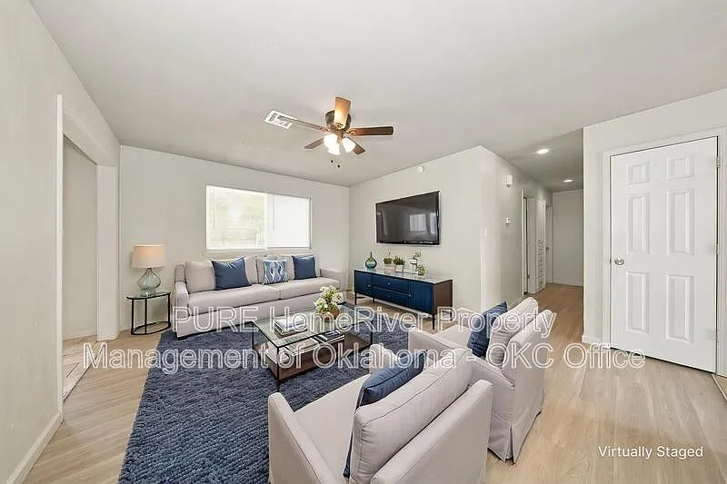 3 bed, 2.0 bath, 1054 sqft, $1,250 — Photo 3