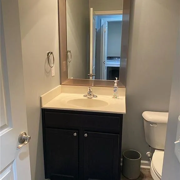 1760 Halesworth Ln — Photo 5