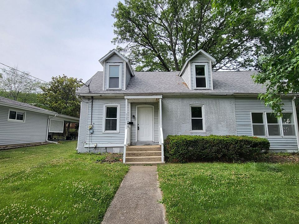1st image of 527 E Oak St