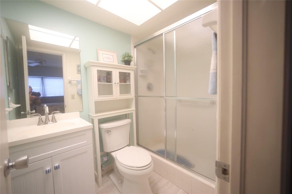 601 Pine Drive #207, photo 6
