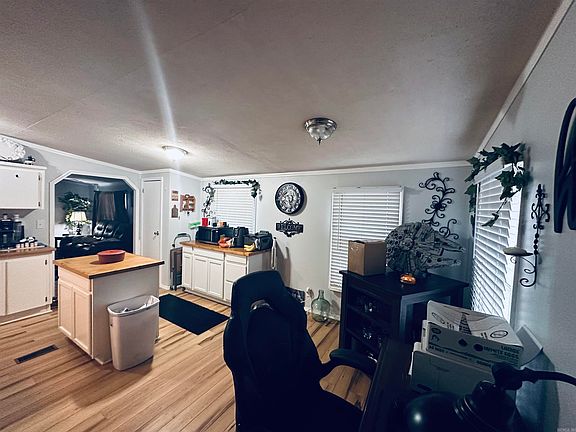 4th image of 2840 Rushing Rd