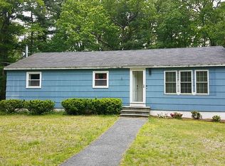 6 Thomas Ave, Pelham, NH 03076