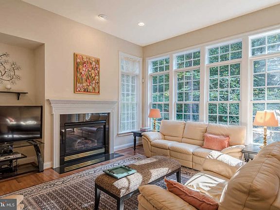 4th image of 3506 Schuerman House Dr