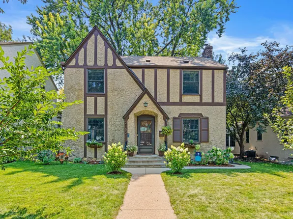 2152 Juno Ave, Saint Paul, MN 55116