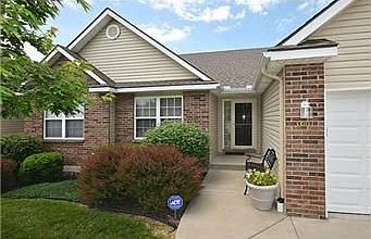 2nd image of 3001 Emerald Ct