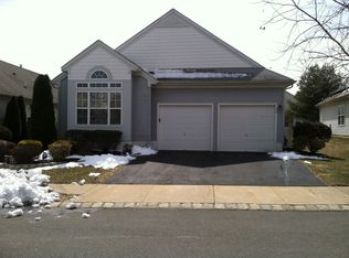 11 Tuscany Cir, Manchester, NJ 08759