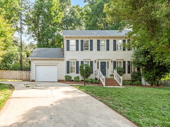 136 Skipwyth Cir, Cary, NC 27513