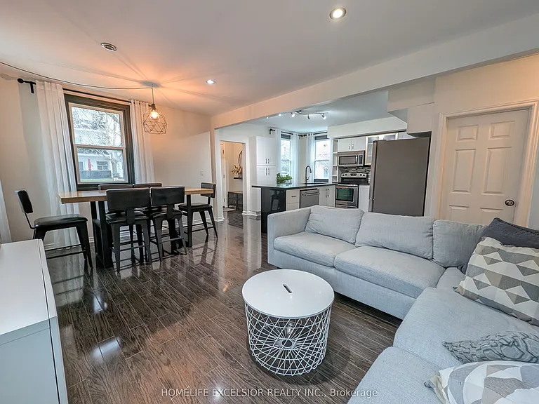 4 Albert St — Photo 11