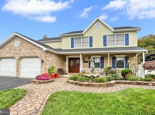 6831 Wesley Dr, Harrisburg, PA 17112