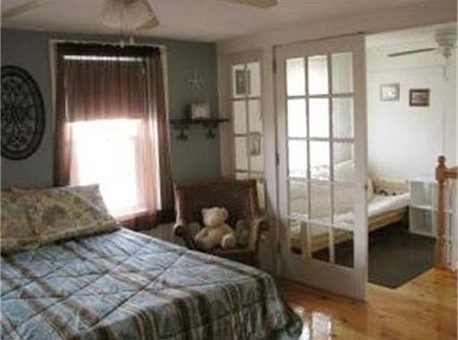 5th image of 174 Court St
