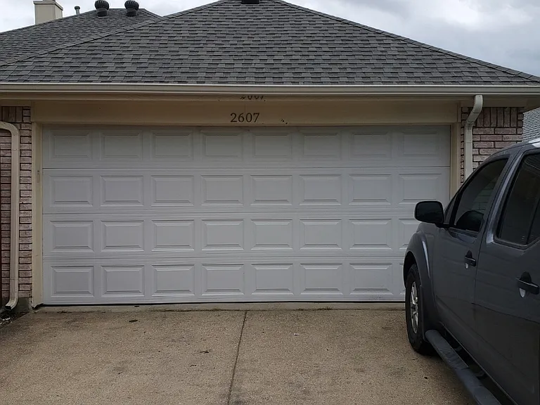 2607 Daisy Ln — Photo 1