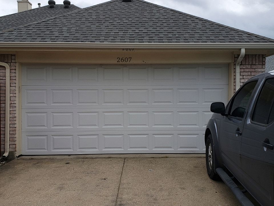 1st image of 2607 Daisy Ln