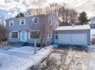 24 Highview Rd, Cape Elizabeth, ME 04107