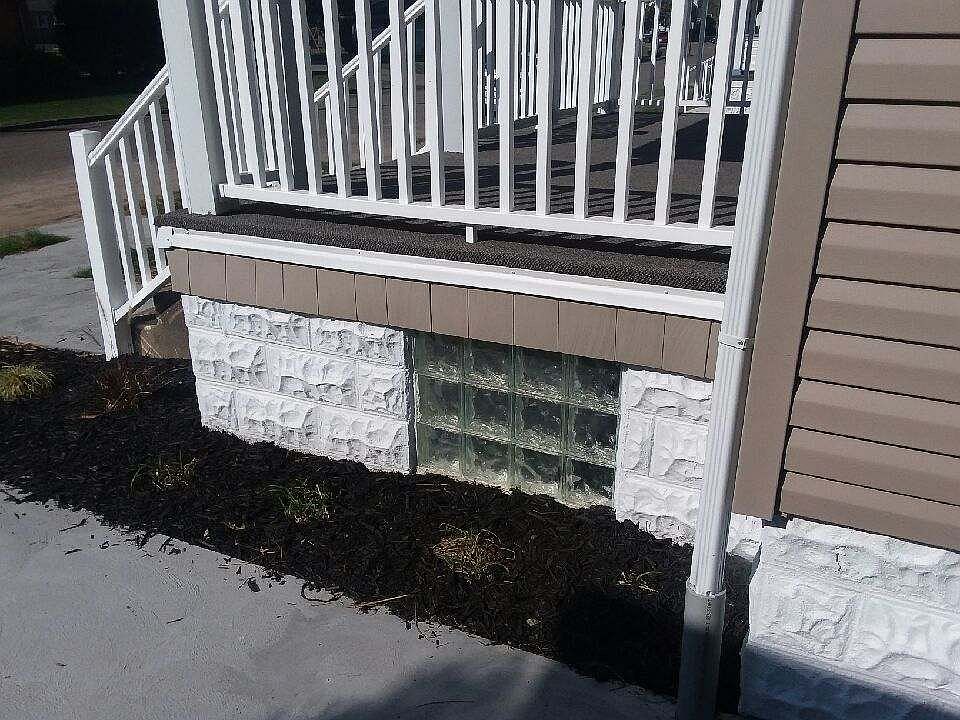 1st image of 1011 Maple St