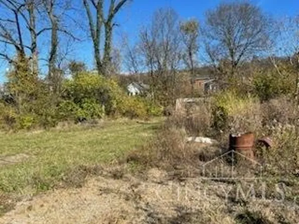 3910 Holbrook Ave, Cincinnati, OH 45226