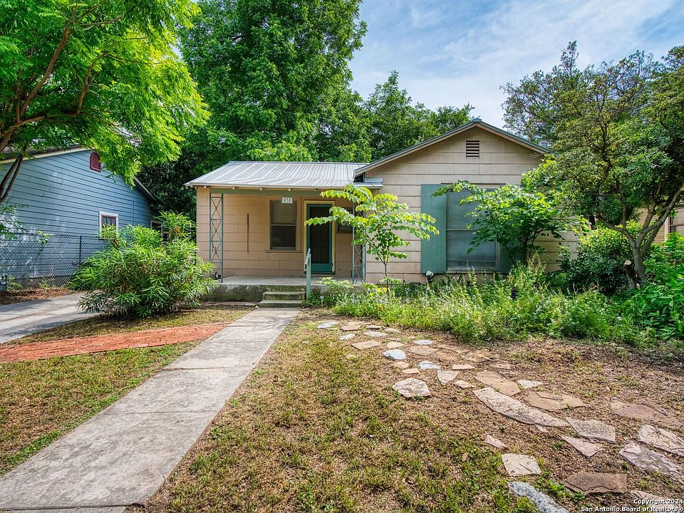 1st image of 838 E MAGNOLIA AVE