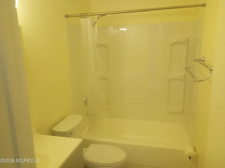 3 Primrose Ln #B — Photo 6