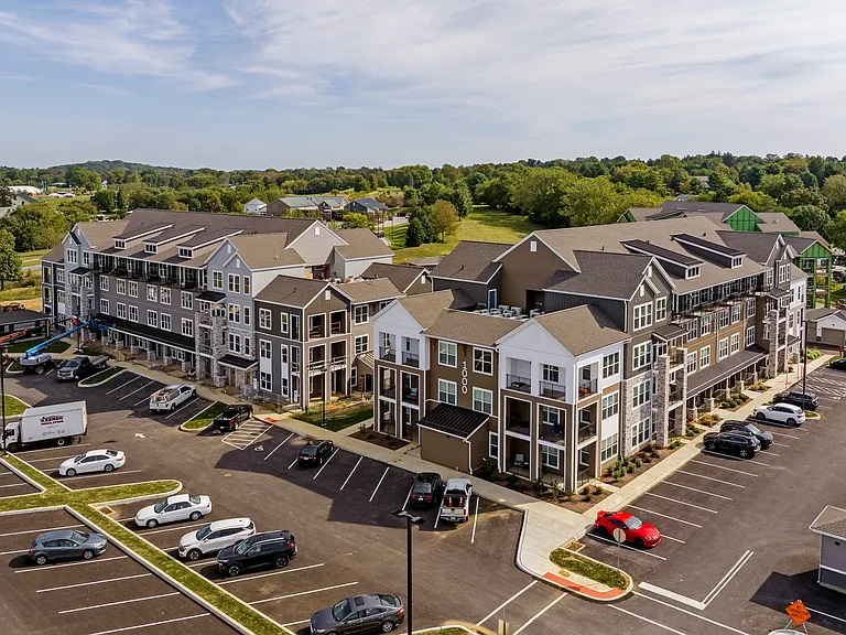 The Pointe at Overlook — Photo 25
