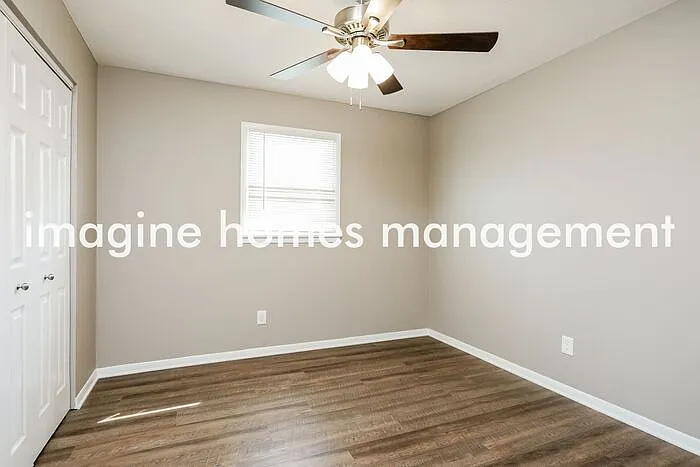 7690 Sharon Dr — Photo 8