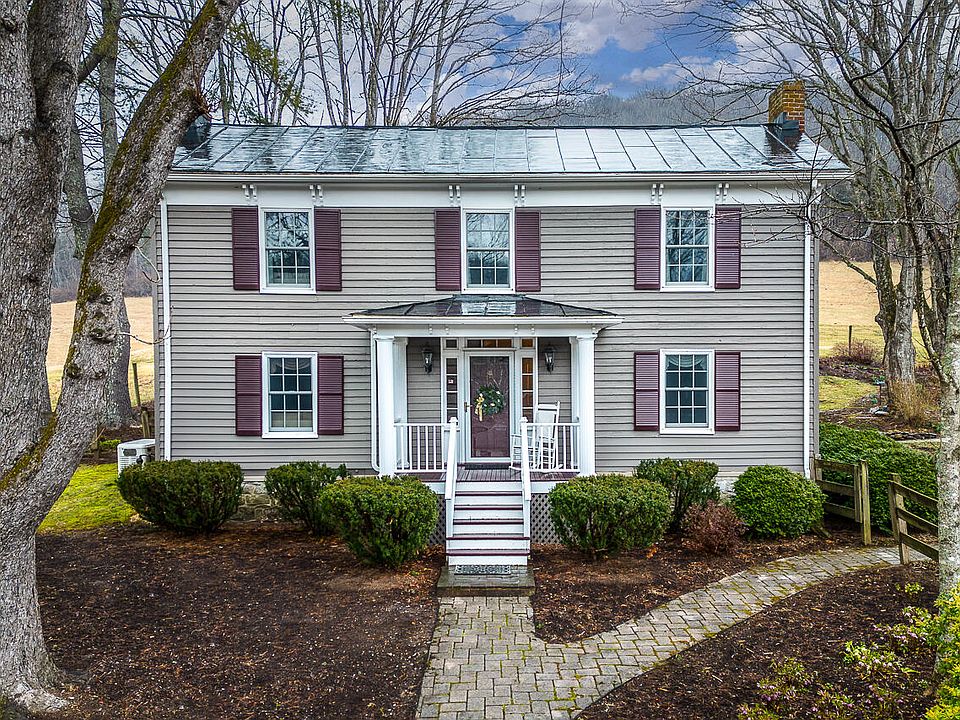 1st image of 695 Still House Dr