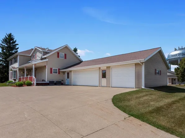 947 Broadmoore DRIVE #1702, Hartford, WI 53027