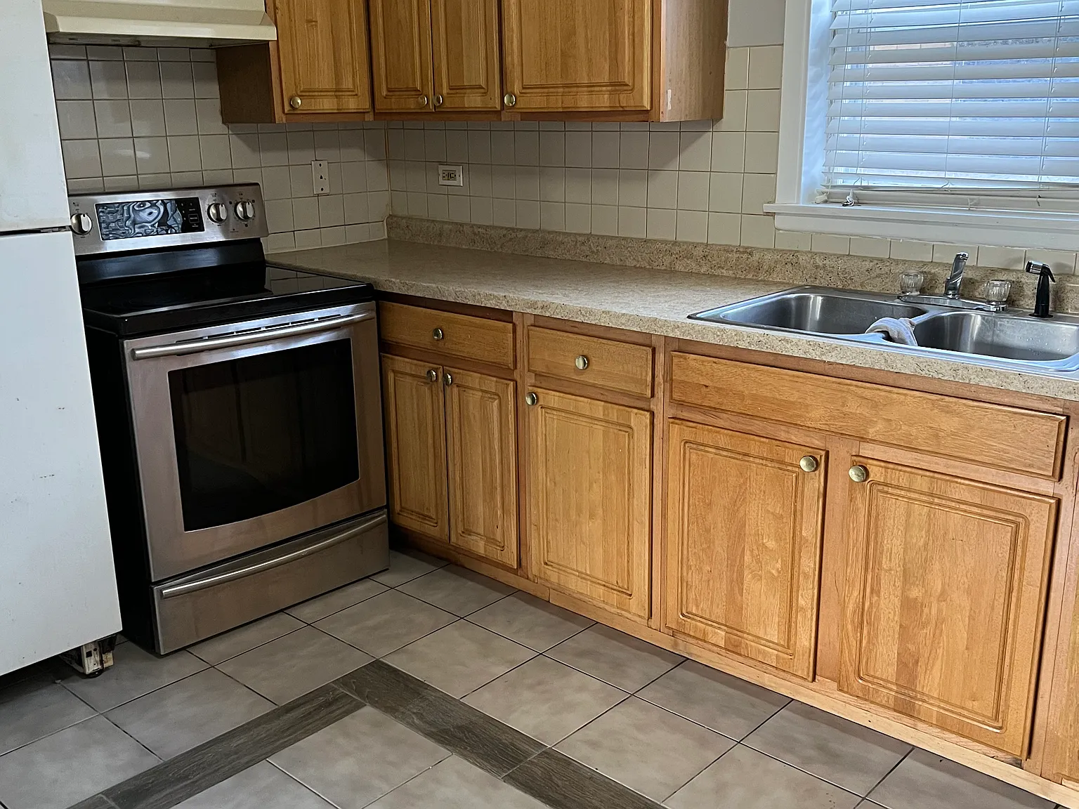 2 bed, 800 sqft, $1,400 — Photo 3