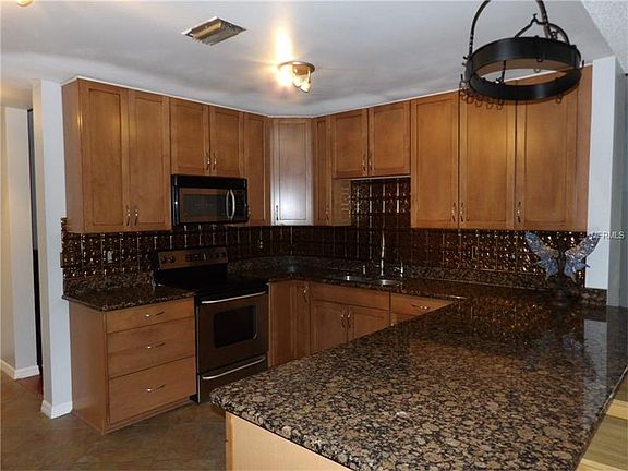 4th image of 545 Tradewinds Dr