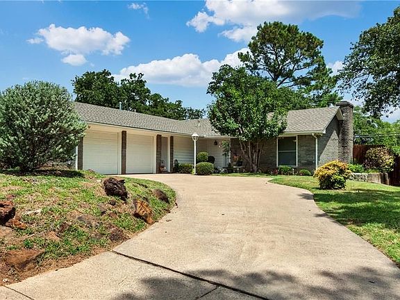 2nd image of 2513 Jewell Dr