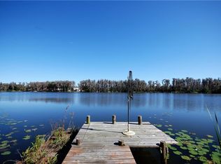 17915 Crooked Ln, Lutz, FL 33548