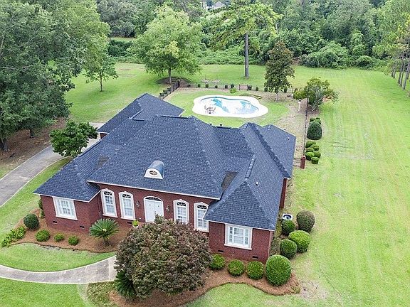2nd image of 149 Winship Dr