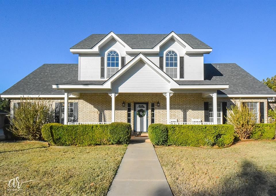 1st image of 6 Hilliard Cir
