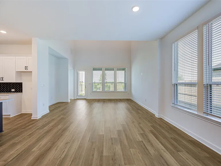 25326 Loch Doon Dr — Photo 25