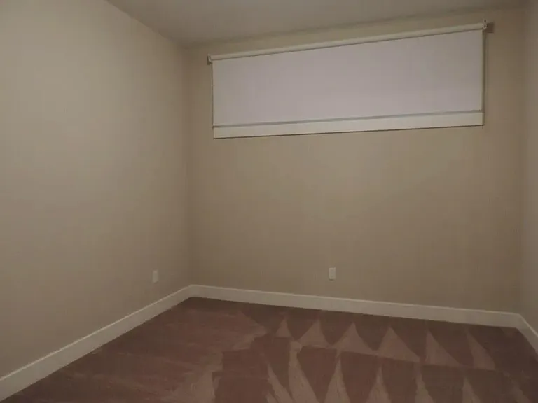 83 E Church St #111 — Photo 21