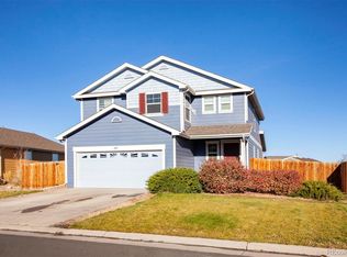 242 Lonewolf Dr, Lochbuie, CO 80603