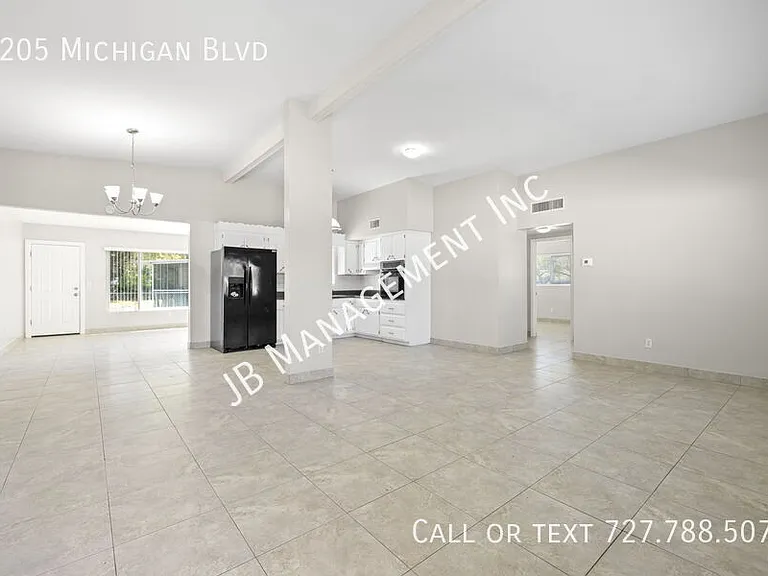 1205 Michigan Blvd — Photo 5