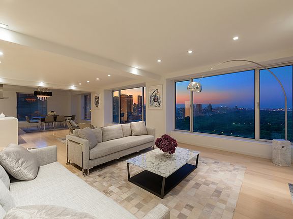 4th image of 160 Central Park S #2701/2703