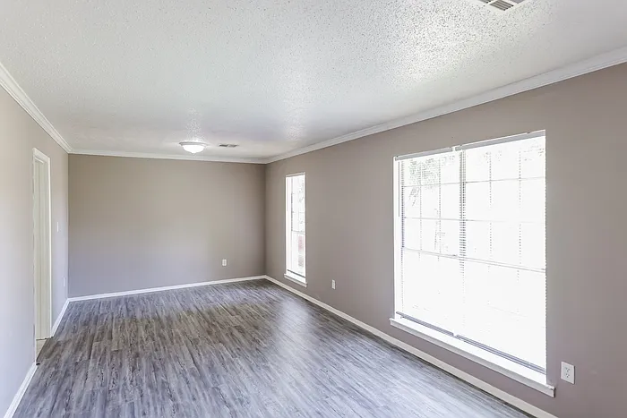 6224 Nature Ct — Photo 2