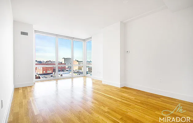 Rented by Mirador Real Estate | media 15