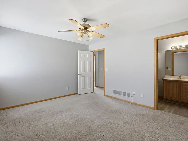 7026 Mount Nimbus St — Photo 14