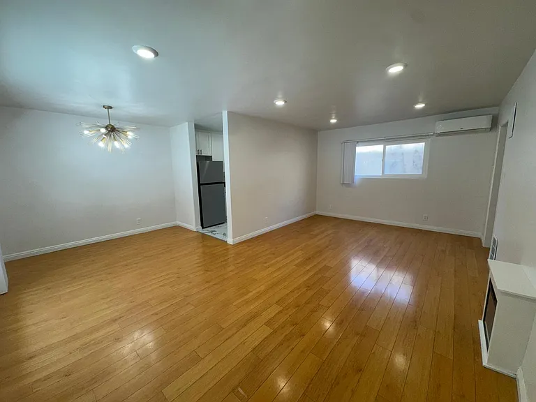 1757 Serrano — Photo 12